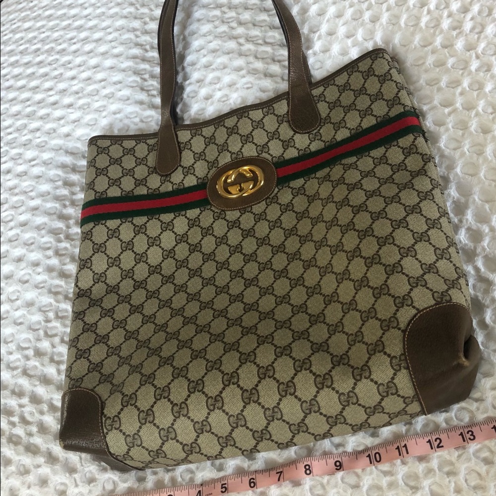 ‼️SOLD‼️🍒 Authentic Gucci Shopper Tote 🍒 - Picture 10 of 16